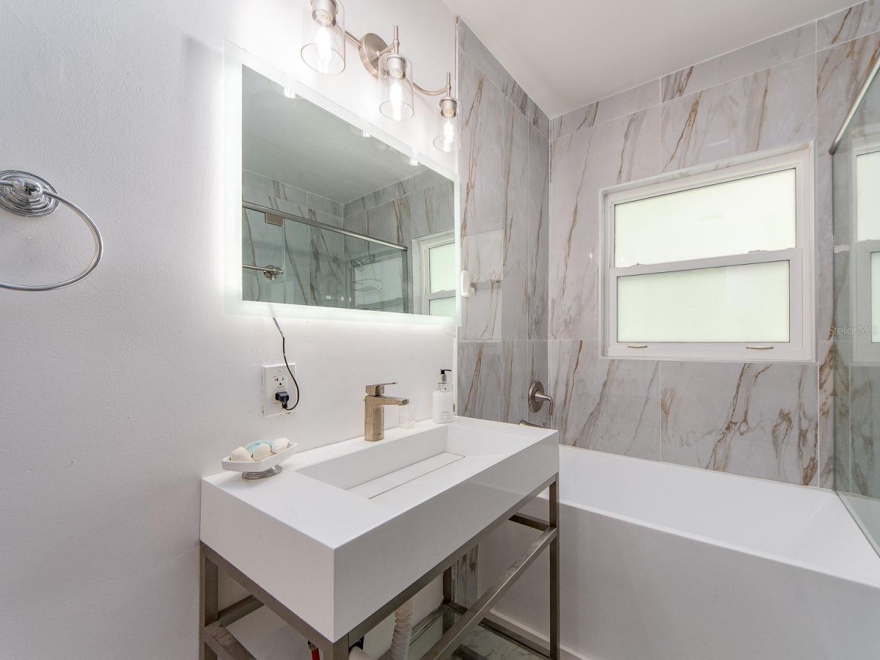 1826 Venetian Point Drive, Clearwater, FL 33755 Photo