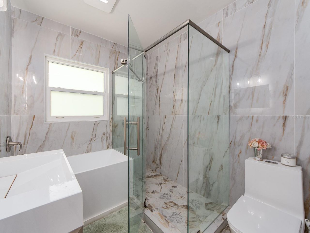 1826 Venetian Point Drive, Clearwater, FL 33755 Photo