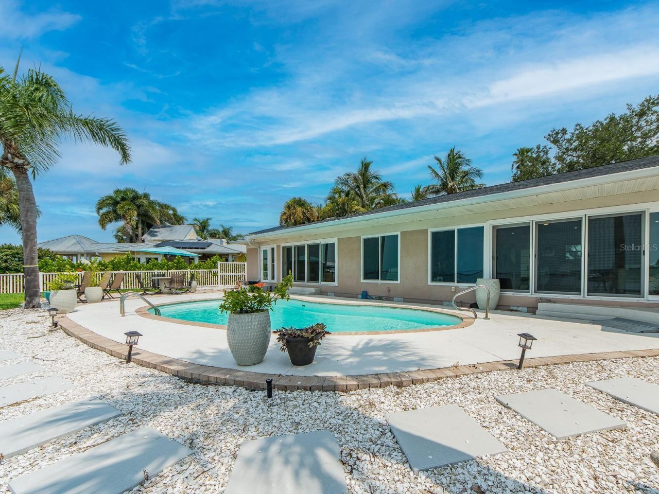 1826 Venetian Point Drive, Clearwater, FL 33755 Photo