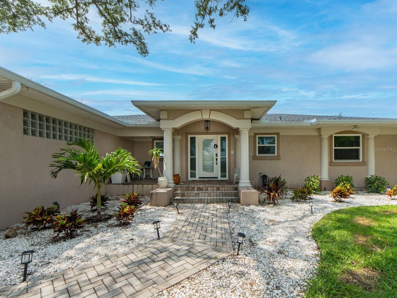 1826 Venetian Point Drive, Clearwater, FL 33755 Photo