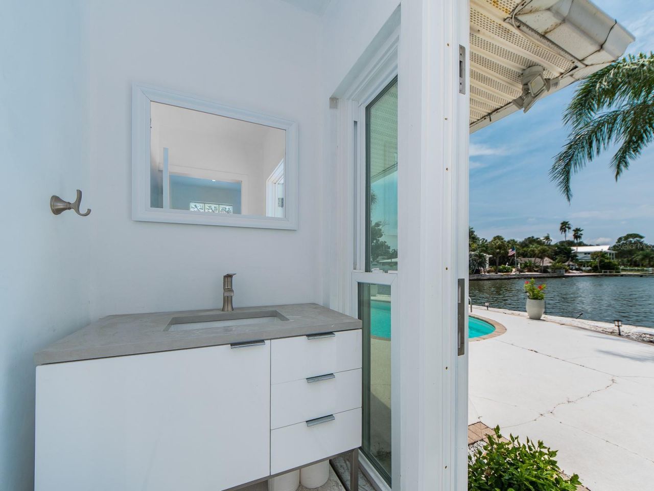 1826 Venetian Point Drive, Clearwater, FL 33755 Photo