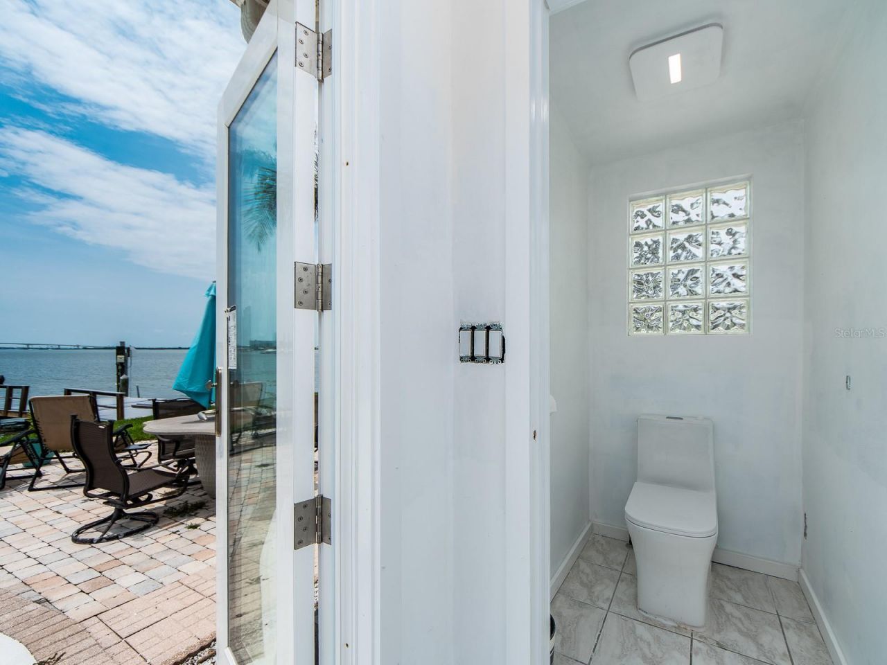 1826 Venetian Point Drive, Clearwater, FL 33755 Photo