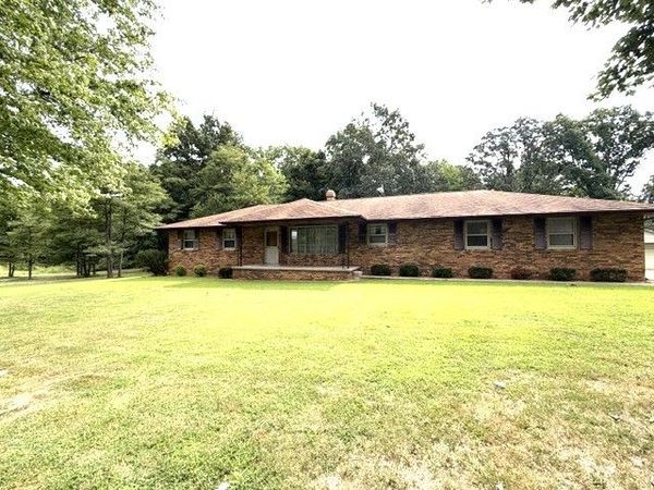 14704 N Harmony Lane, Mt Vernon, IL 62864
