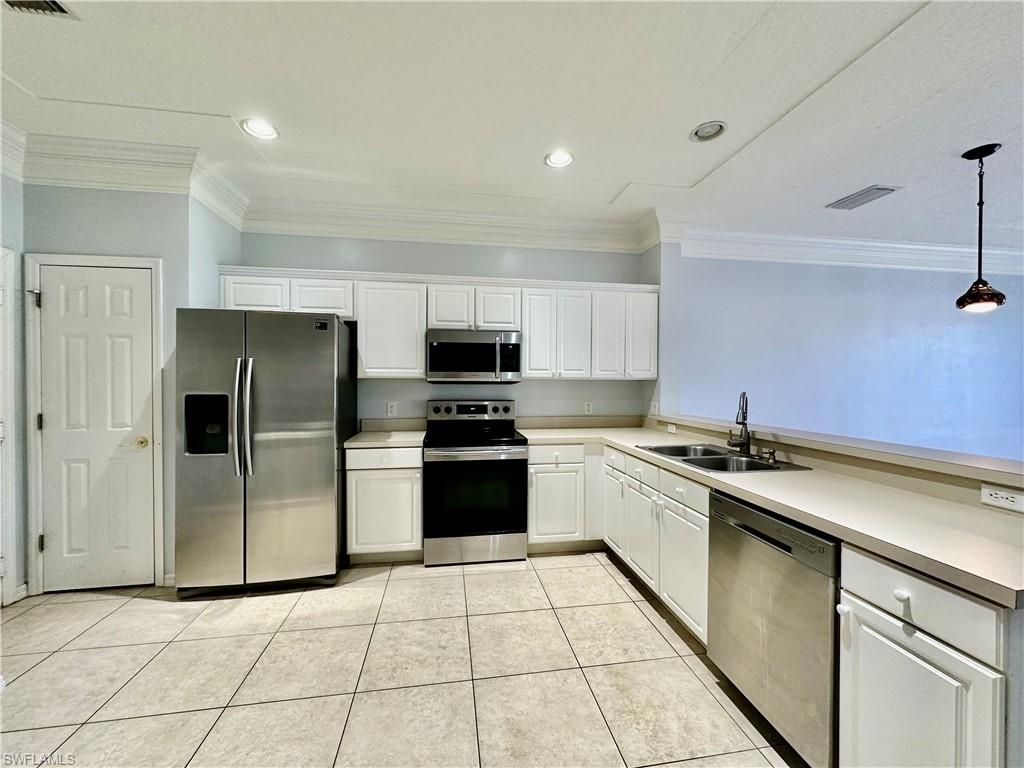 1164 Oxford Ln , Unit 29, Naples, FL 34105 Photo