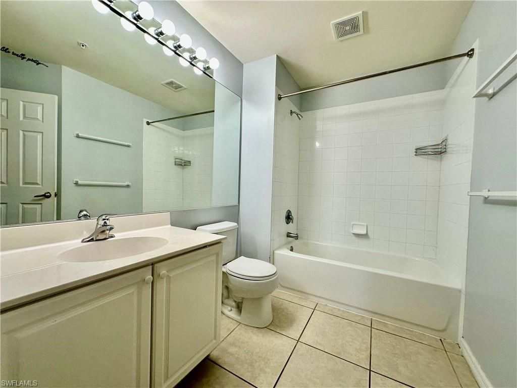 1164 Oxford Ln , Unit 29, Naples, FL 34105 Photo