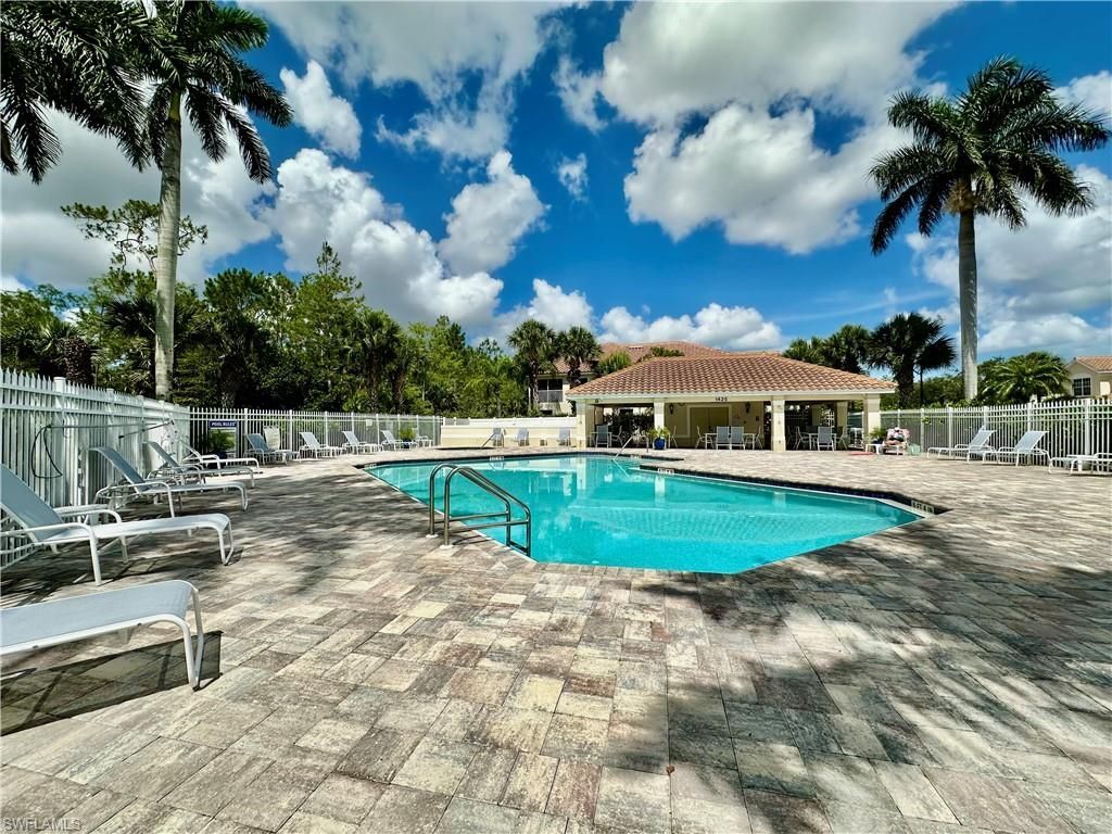 1164 Oxford Ln , Unit 29, Naples, FL 34105 Photo