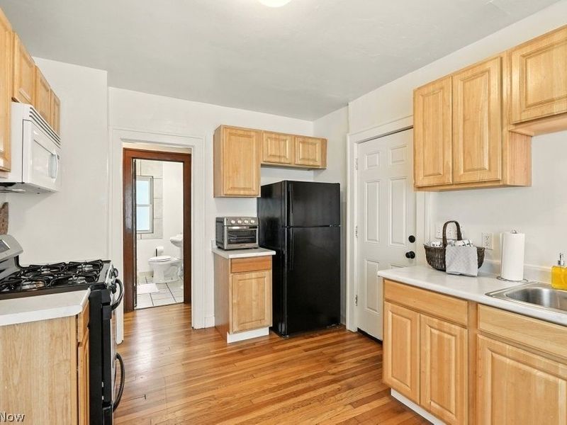 3579 Bosworth Road, Cleveland, OH 44111 Photo 31