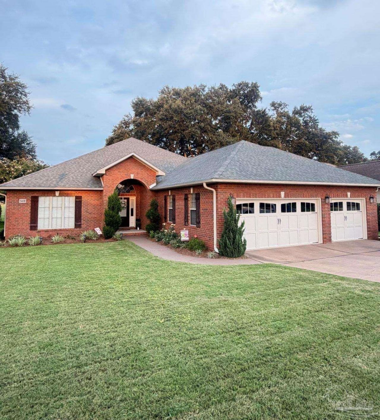 5438 Southlake Dr, Pace, FL 32571 Main Photo
