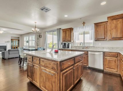 1639 Redmond Dr, Rocklin, CA 95765 Photo