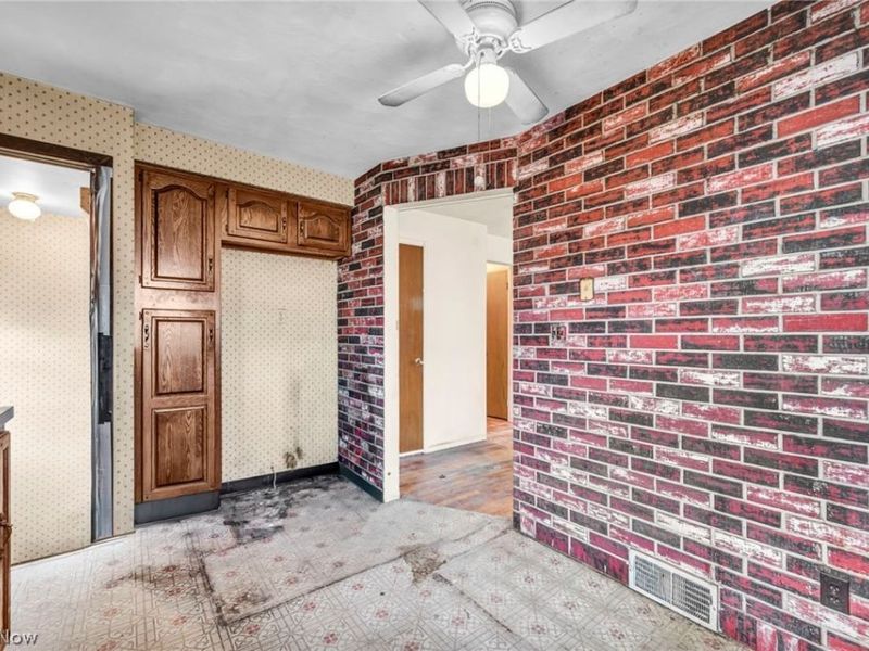 1513 Maple Drive , Lorain, OH 44052 Photo 12