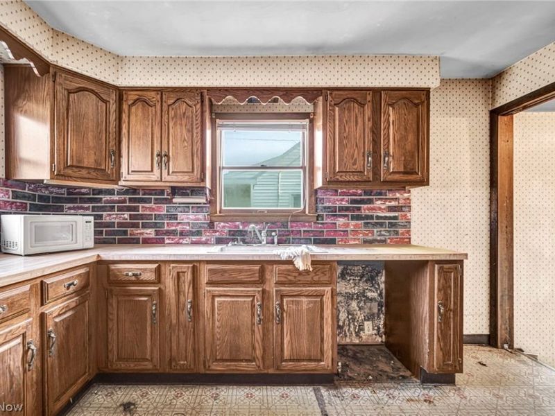 1513 Maple Drive , Lorain, OH 44052 Photo 14