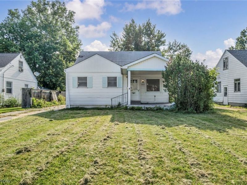 1513 Maple Drive , Lorain, OH 44052 Photo 3
