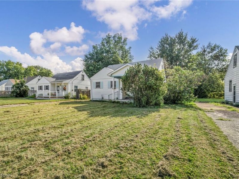 1513 Maple Drive , Lorain, OH 44052 Photo 5
