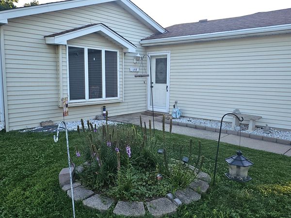 155 Plum Creek Drive, Schererville, IN 46375