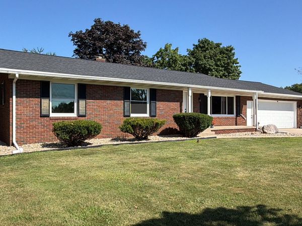 100 S 500 W , La Porte, IN 46350