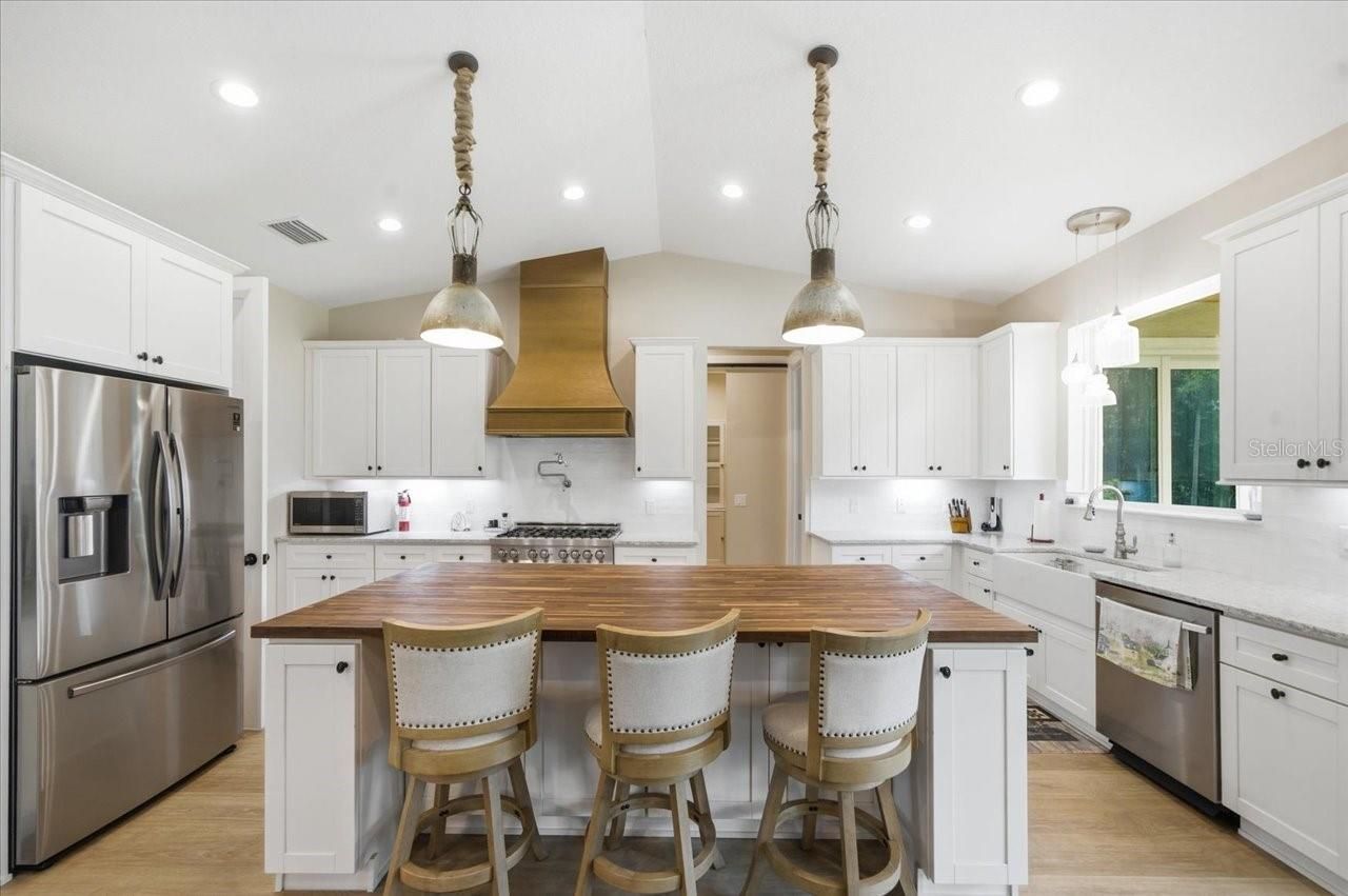 32 N Shadow Wood Drive , Inverness, FL 34450 Photo