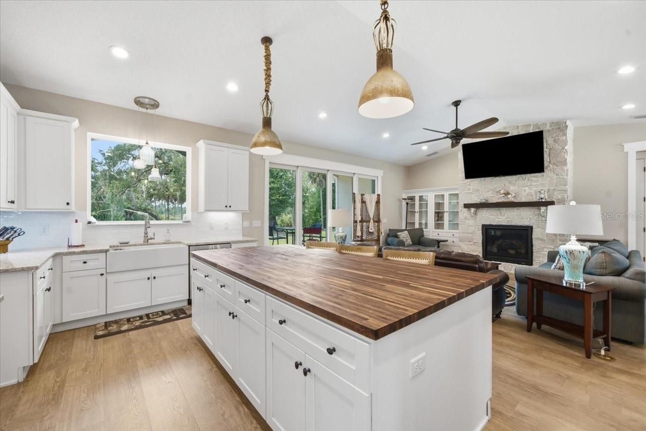 32 N Shadow Wood Drive , Inverness, FL 34450 Photo