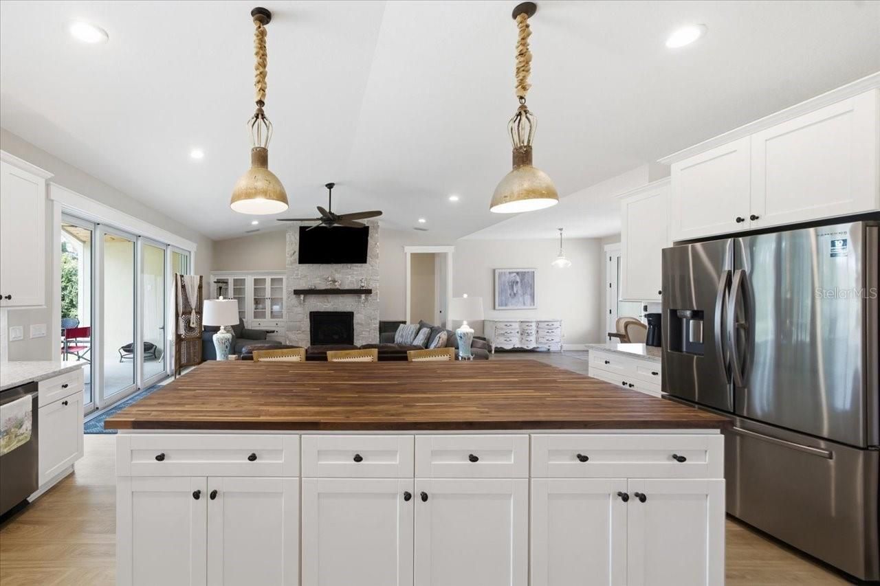 32 N Shadow Wood Drive , Inverness, FL 34450 Photo