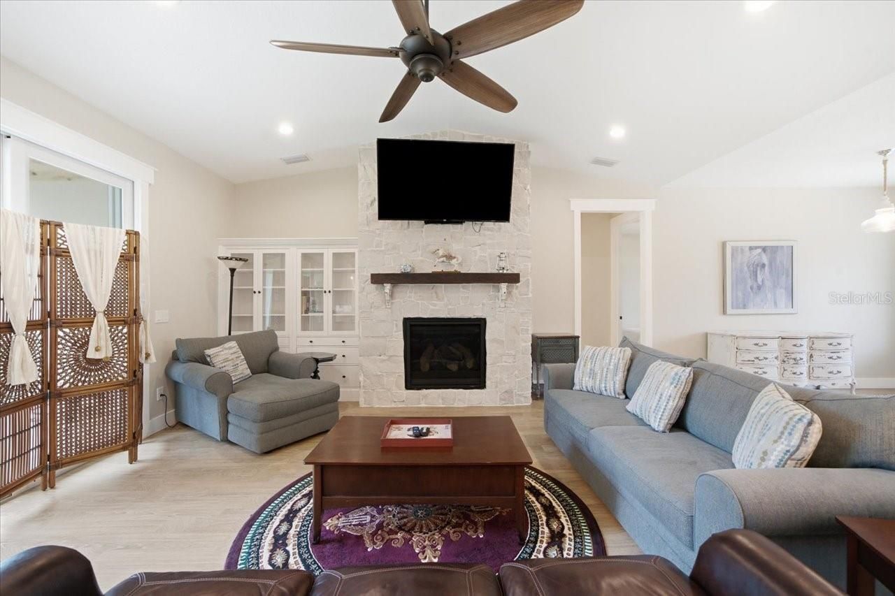 32 N Shadow Wood Drive , Inverness, FL 34450 Photo