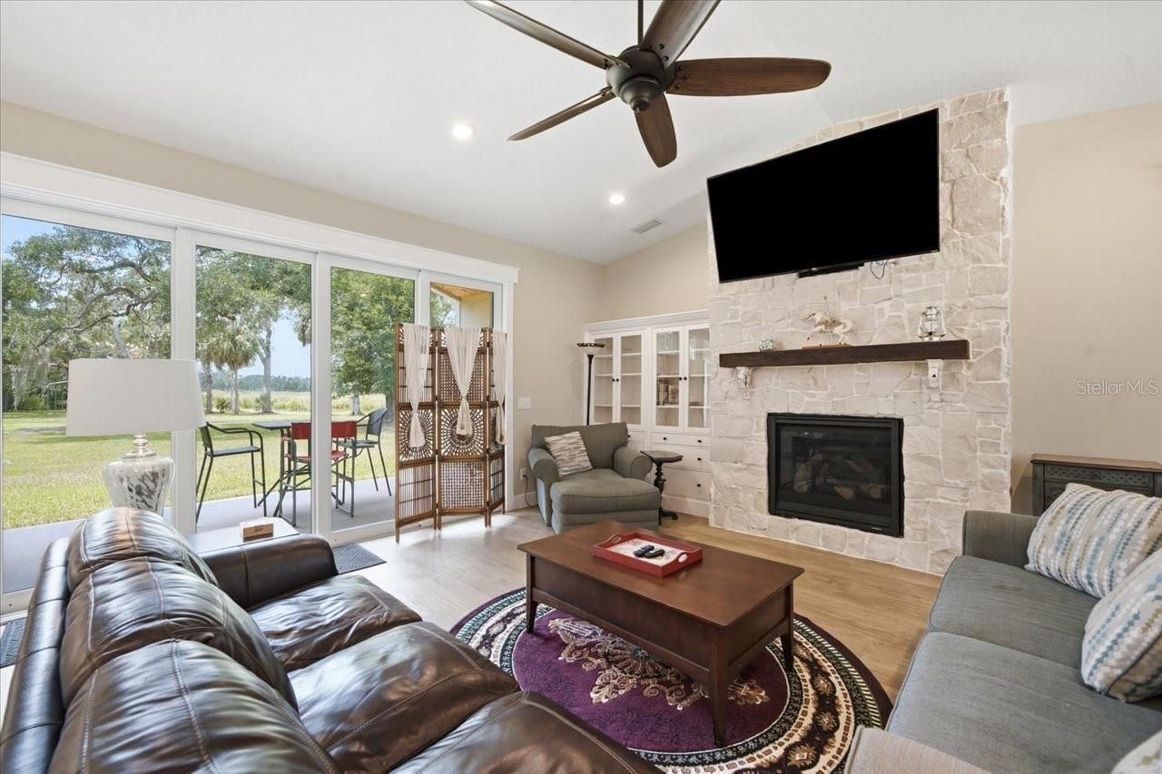 32 N Shadow Wood Drive , Inverness, FL 34450 Photo