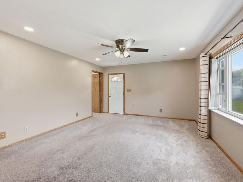 1943 Rea Avenue , Columbus, OH 43223 Photo 8