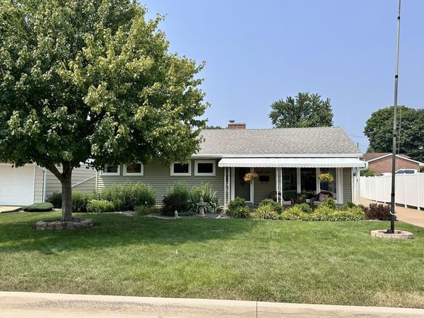 1815 13th Street, Peru, IL 61354