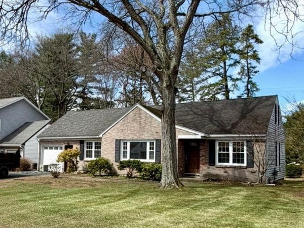24 Venezio Avenue, Albany, NY 12203