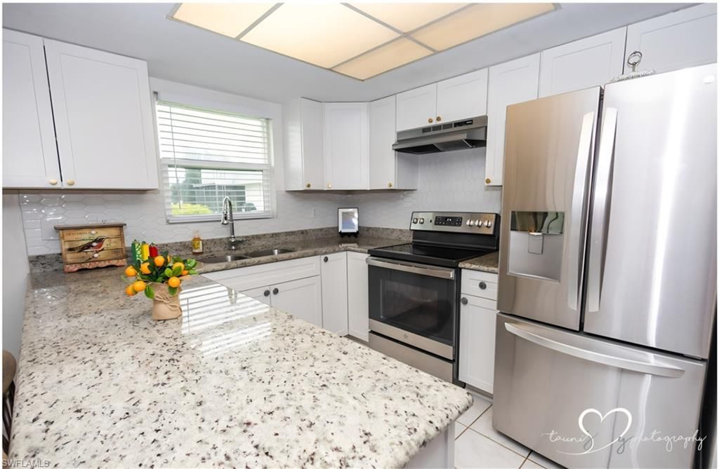 16161 Amberwood Lake Ct, Unit J-3, Fort Myers, FL 33908 Photo
