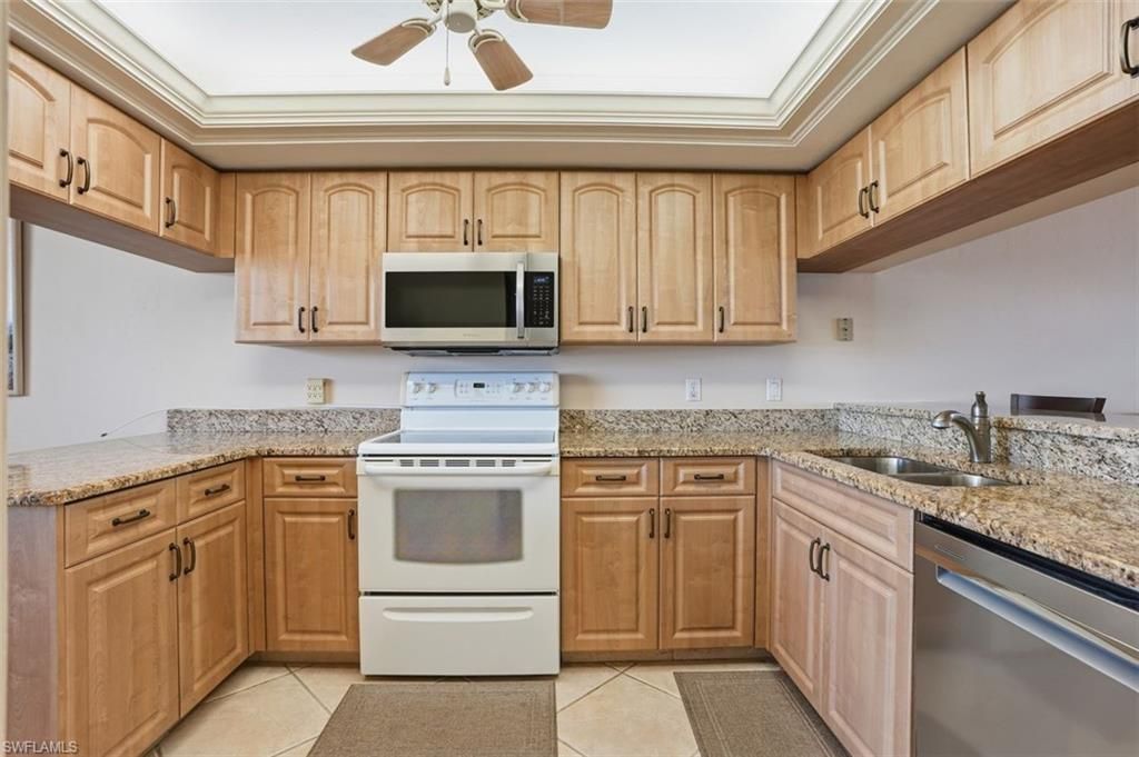 11118 Gulf Shore Dr, Unit A803, Naples, FL 34108 Photo