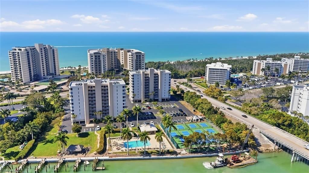 11118 Gulf Shore Dr, Unit A803, Naples, FL 34108 Photo