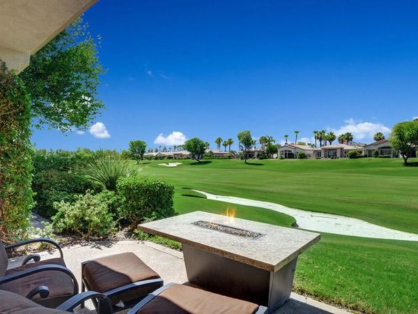 383 Desert Holly Drive , Palm Desert, CA 92211