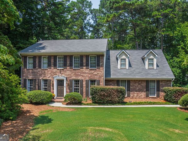 1707 Red Fox Run SW, Lilburn, GA 30047