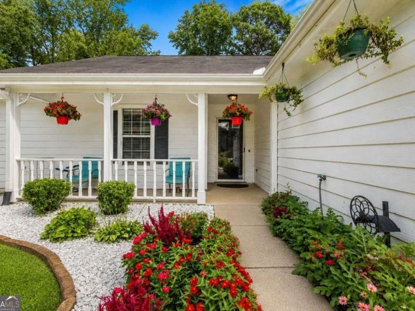 1729 Brandi Lane, Loganville, GA 30052