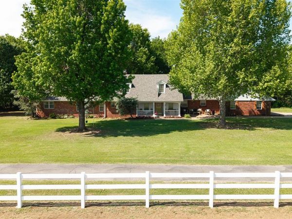 11250 Greenwood Drive, Piedmont, OK 73078