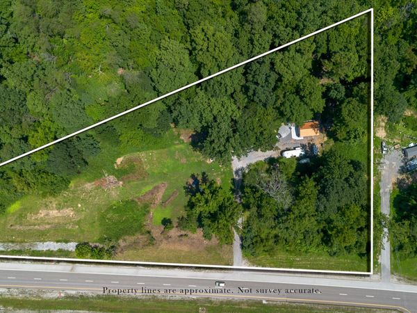 592 Morgan County Hwy, Harriman, TN 37748