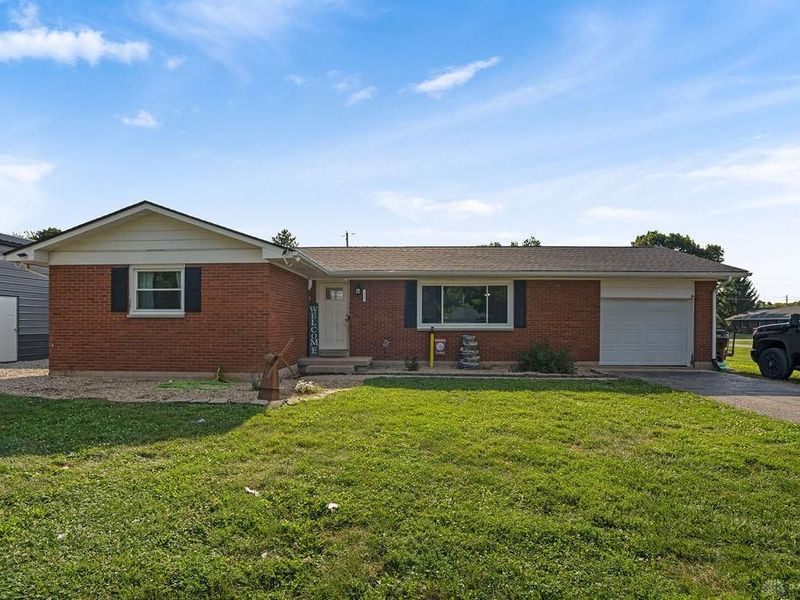 319 Wolf Road, West Alexandria, OH 45381 Photo 1