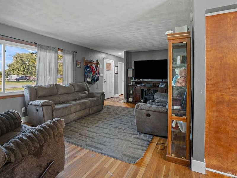 319 Wolf Road, West Alexandria, OH 45381 Photo 12