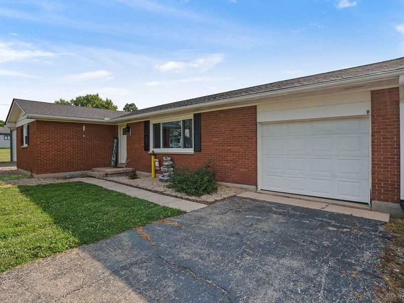 319 Wolf Road, West Alexandria, OH 45381 Photo 3
