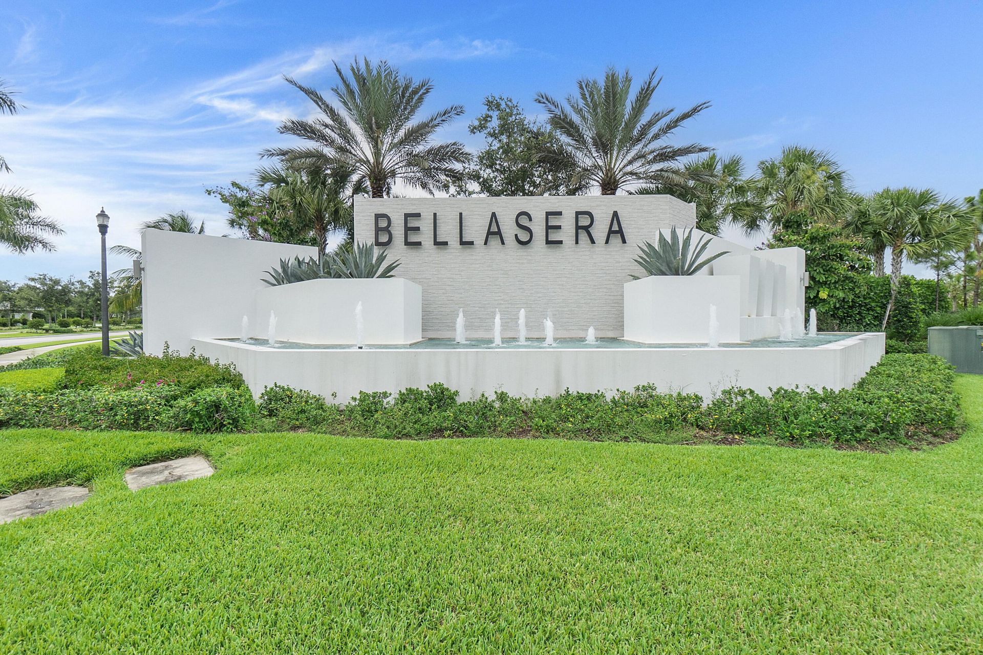 1304 Whitcombe Drive, Royal Palm Beach, FL 33411 Photo