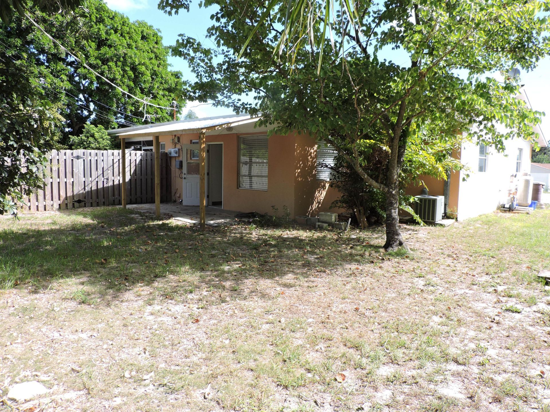 9046 SE Parkway Drive, Hobe Sound, FL 33455 Photo