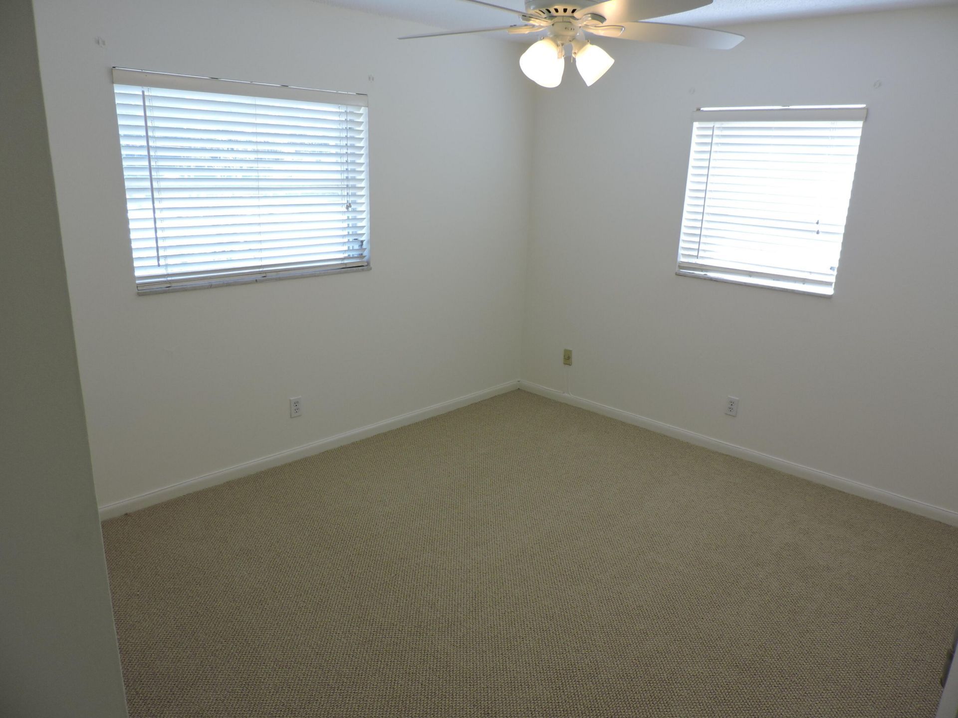 9046 SE Parkway Drive, Hobe Sound, FL 33455 Photo