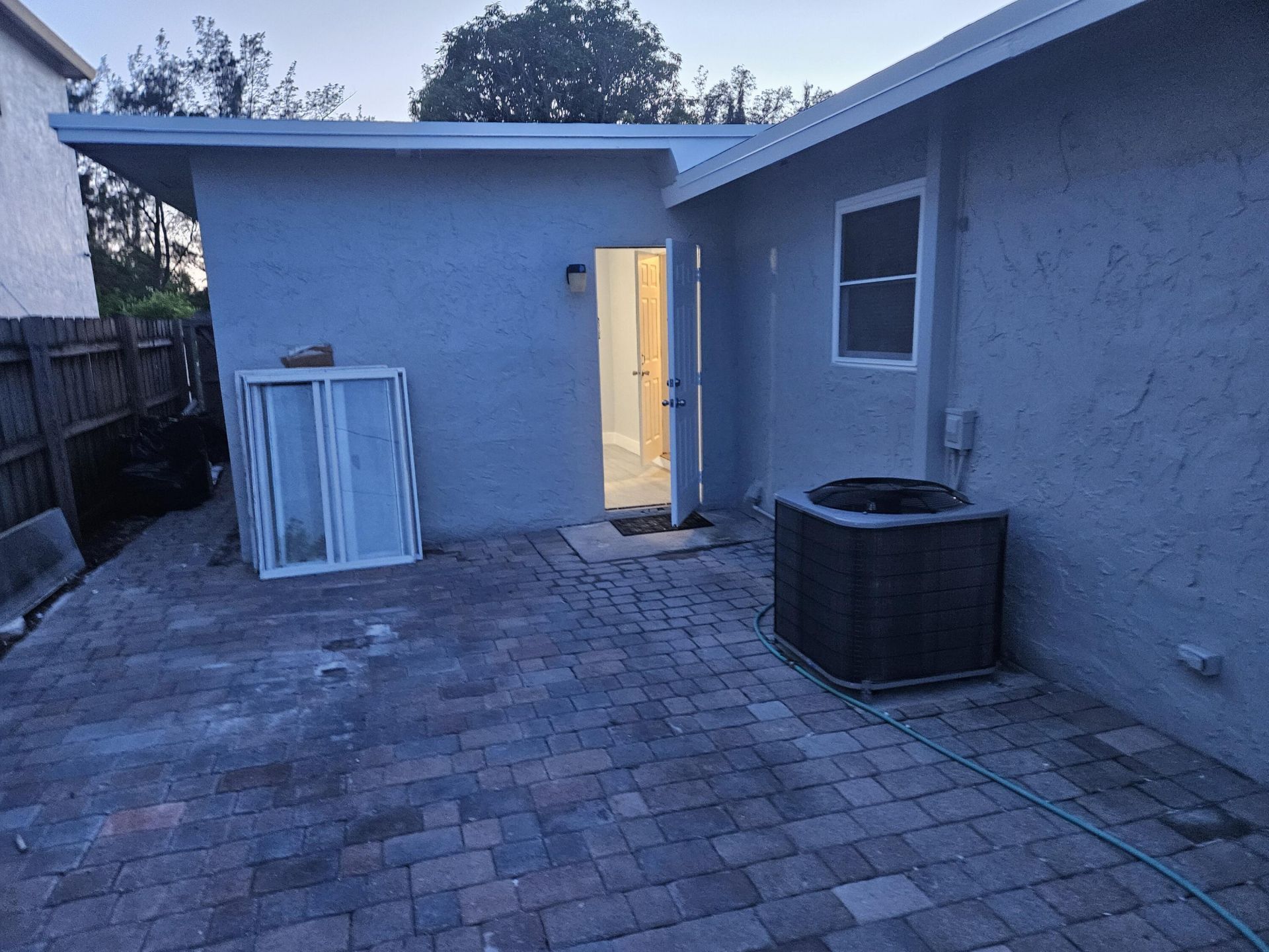6420 N Dixie Highway, Boca Raton, FL 33487 Photo