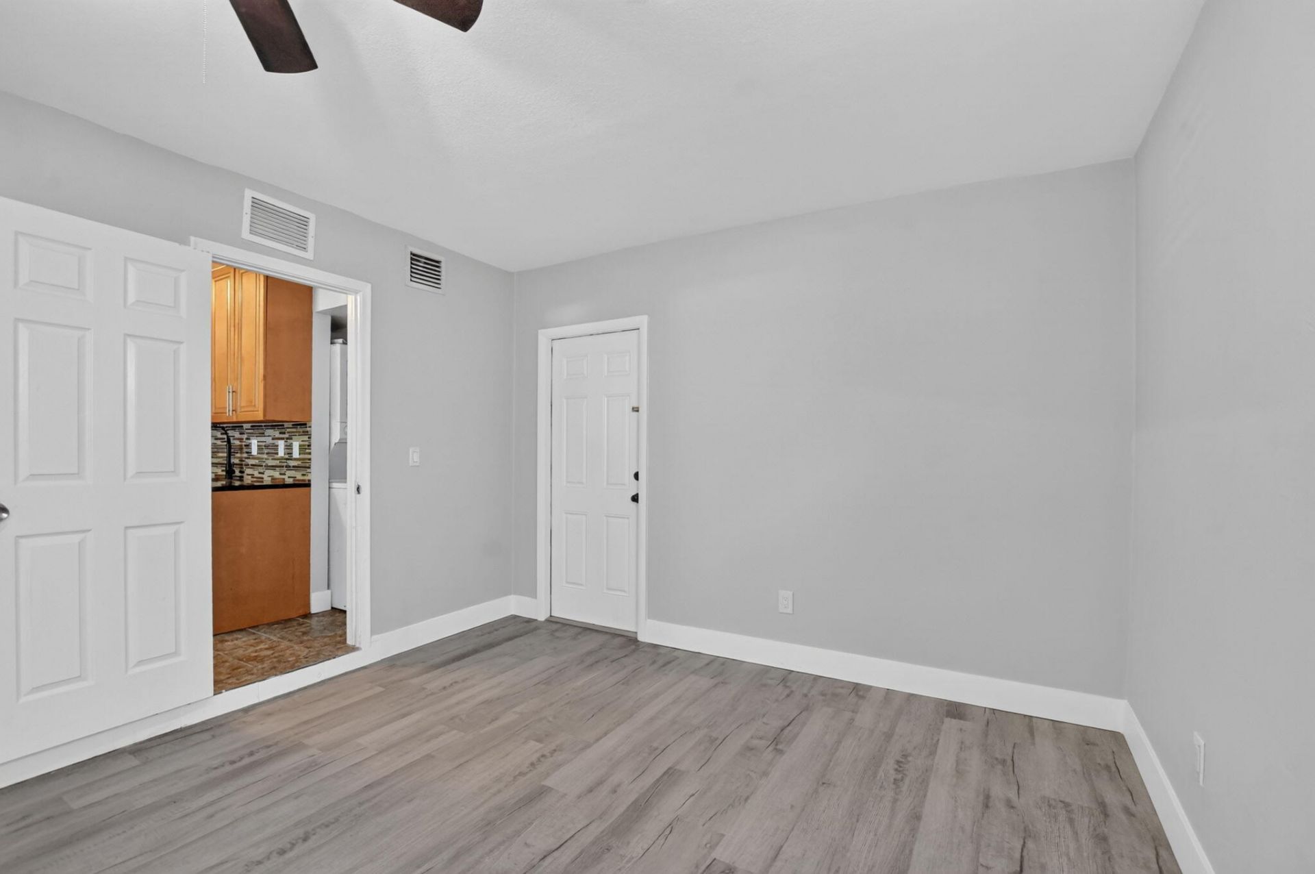 6420 N Dixie Highway, Boca Raton, FL 33487 Photo