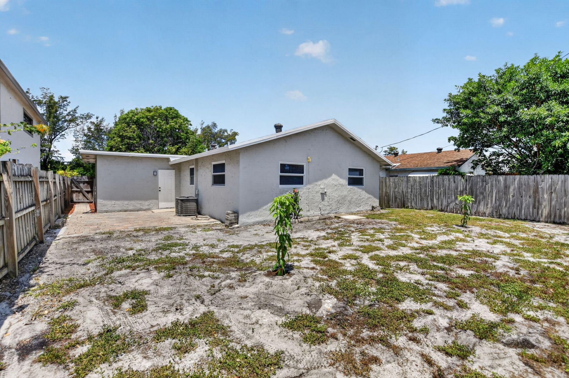 6420 N Dixie Highway, Boca Raton, FL 33487 Photo