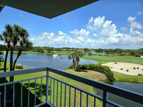 2421 VILLAGE Boulevard, Unit 303, West Palm Beach, FL 33409