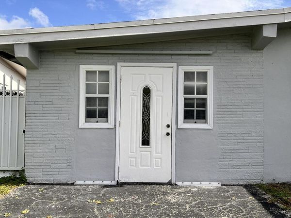 8671 NW 16TH Street, Pembroke Pines, FL 33024
