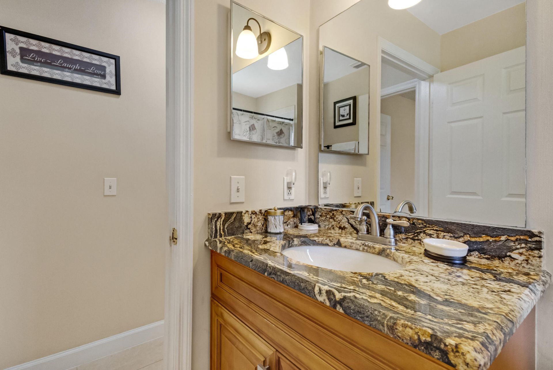 574 SW Fairview Avenue, Port Saint Lucie, FL 34983 Photo