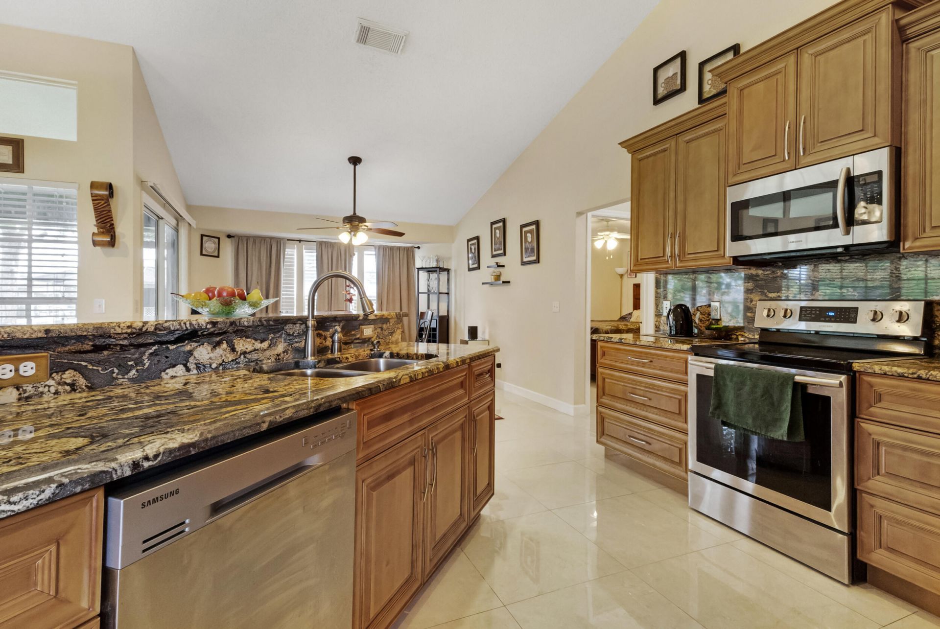 574 SW Fairview Avenue, Port Saint Lucie, FL 34983 Photo