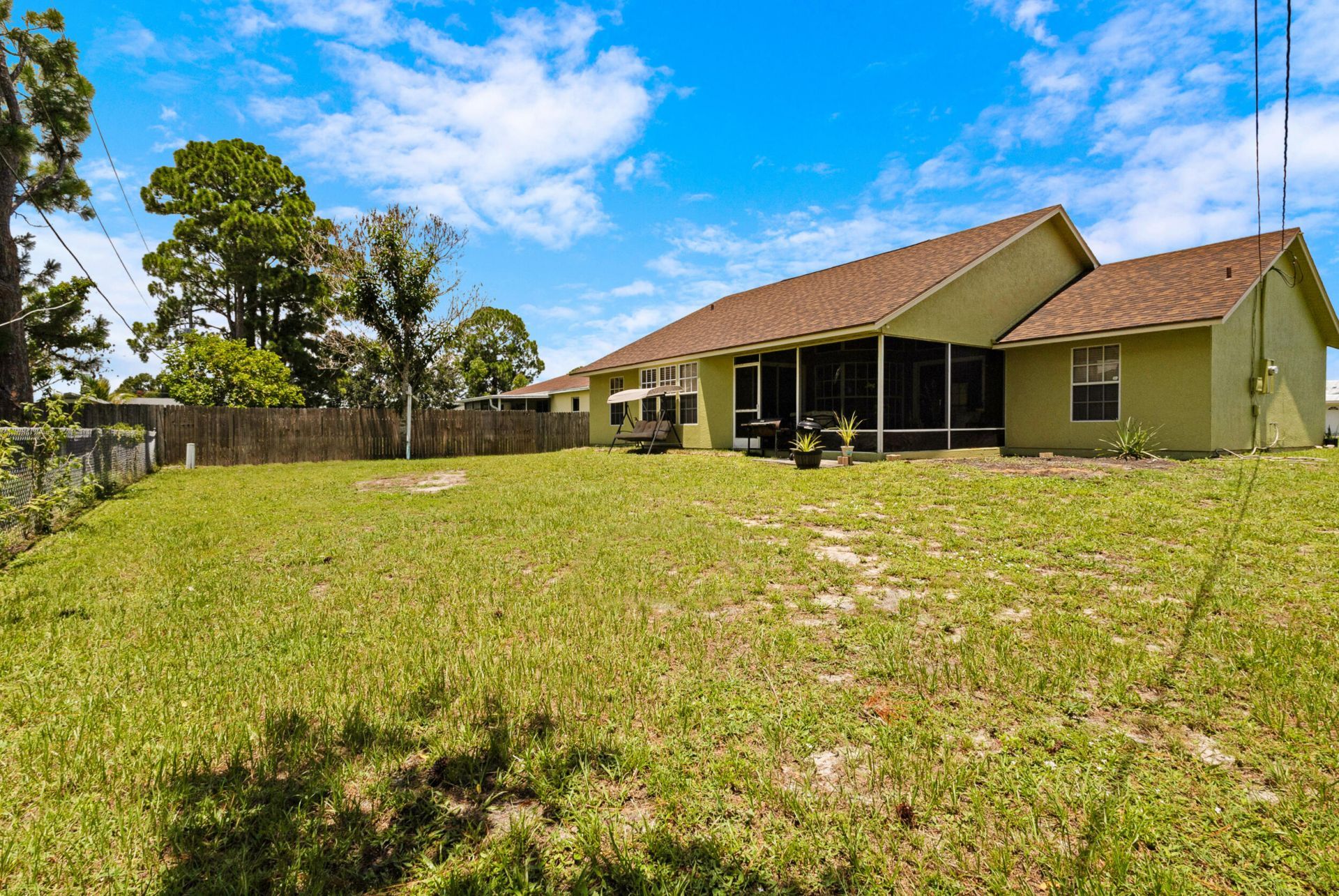574 SW Fairview Avenue, Port Saint Lucie, FL 34983 Photo