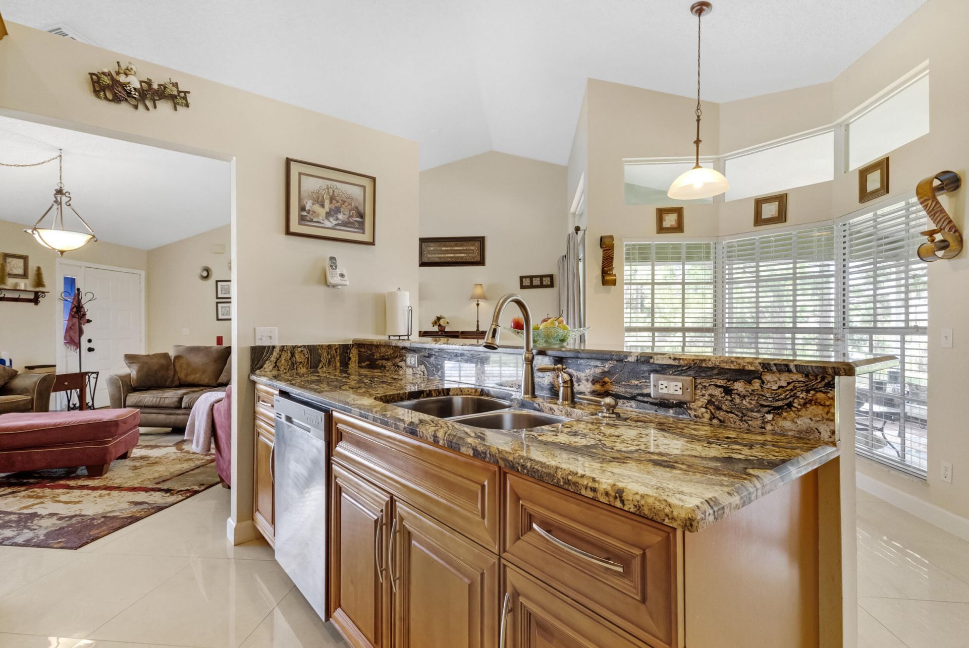 574 SW Fairview Avenue, Port Saint Lucie, FL 34983 Photo